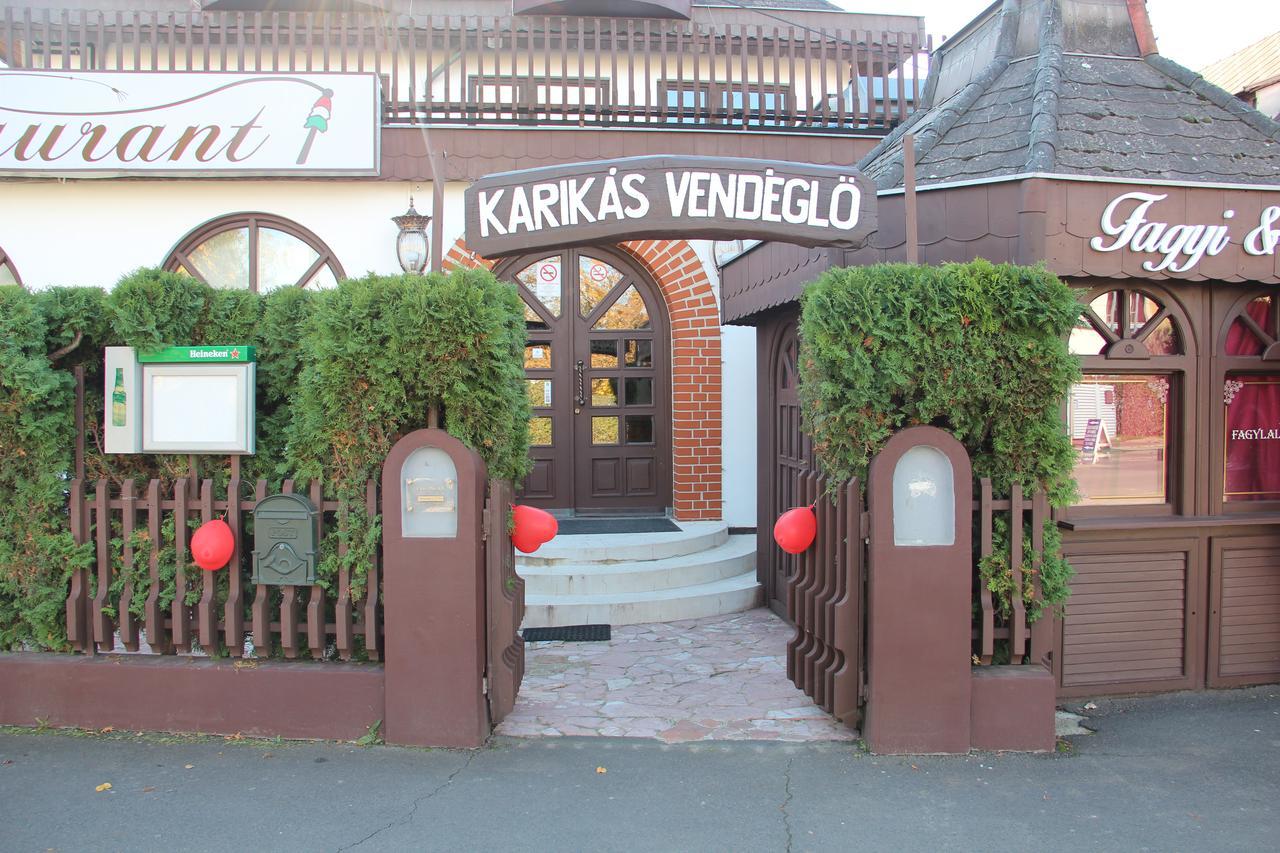 Karikas Hotel ハイデゥソボスロー エクステリア 写真